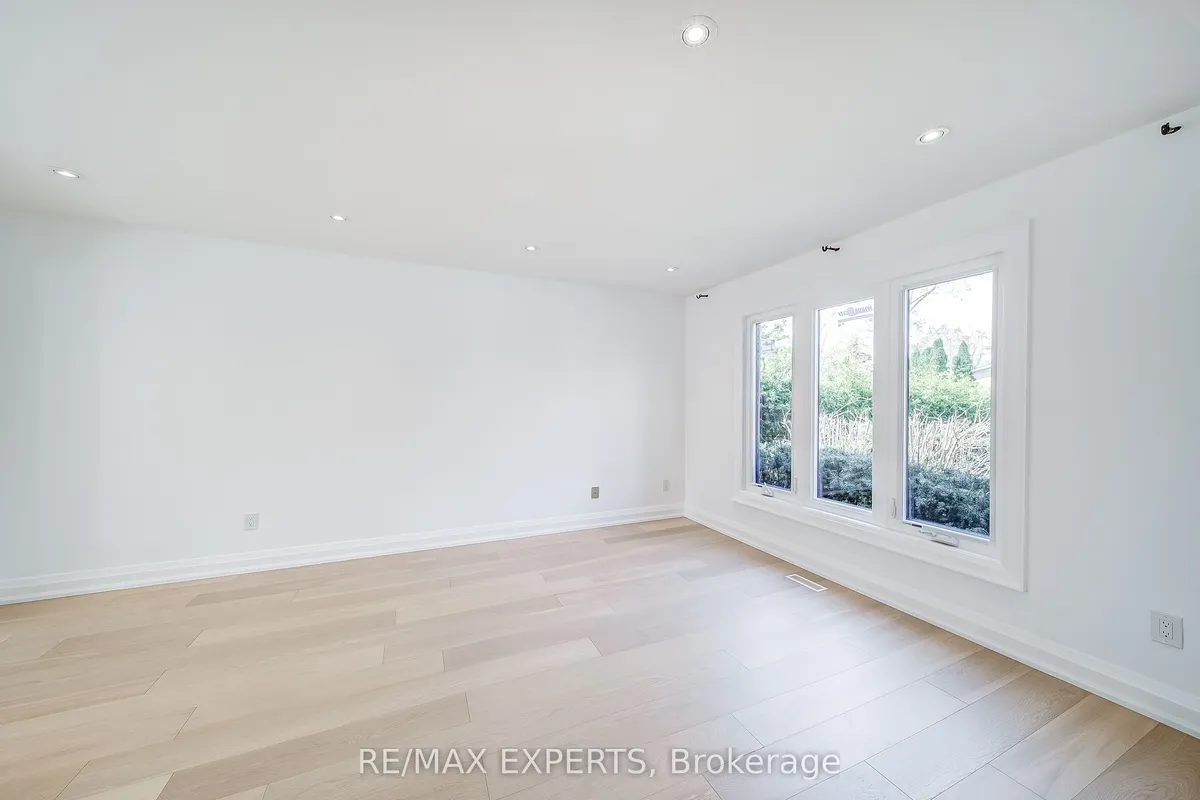 85 Villa Park Drive, ON L4L 3G5