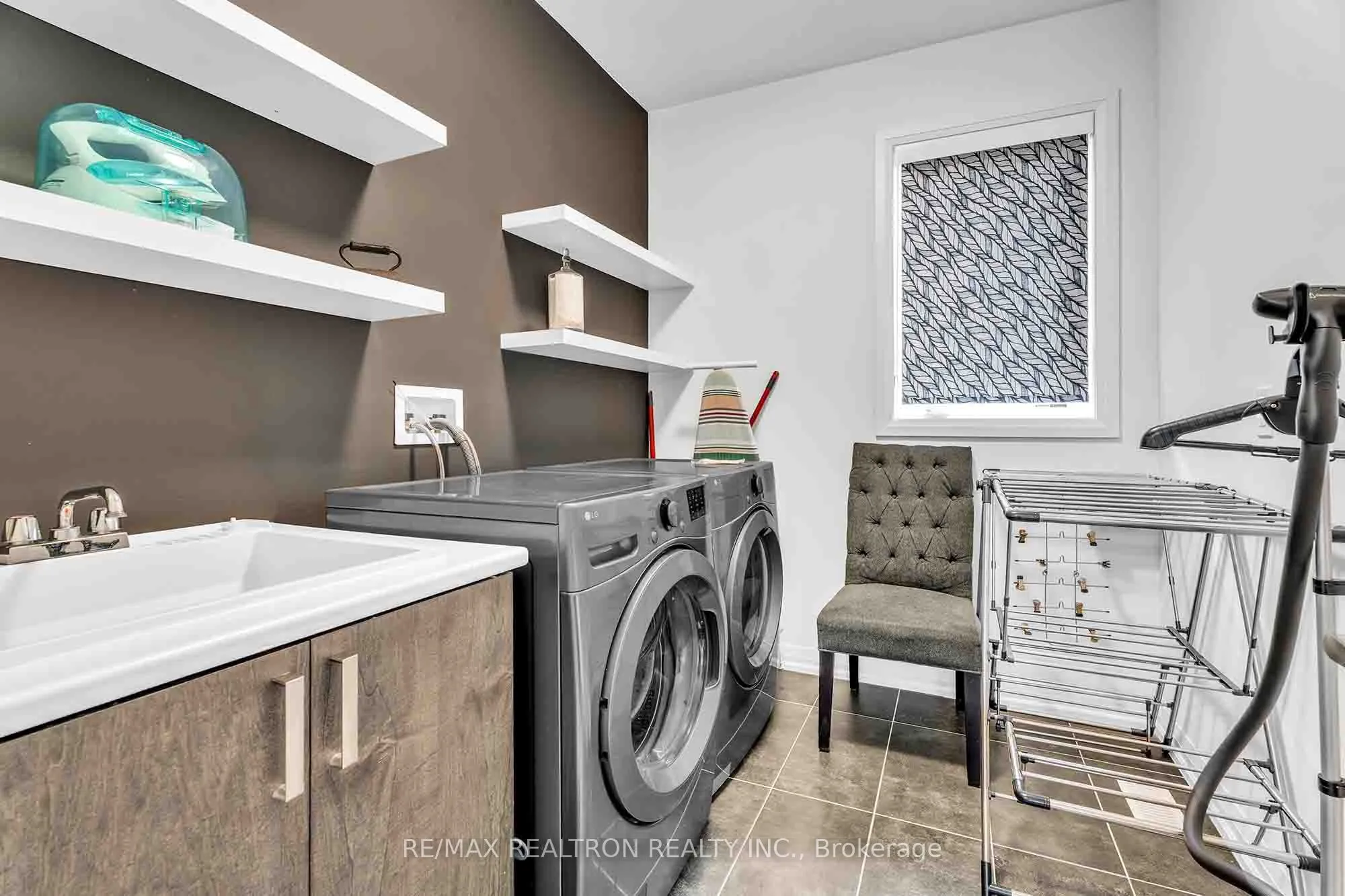 32 Bellflower Crescent, ON L0G 1W0