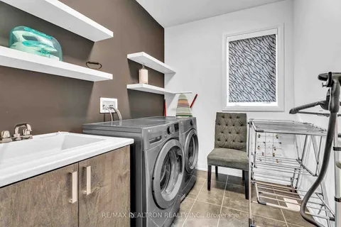 32 Bellflower Crescent, ON L0G 1W0