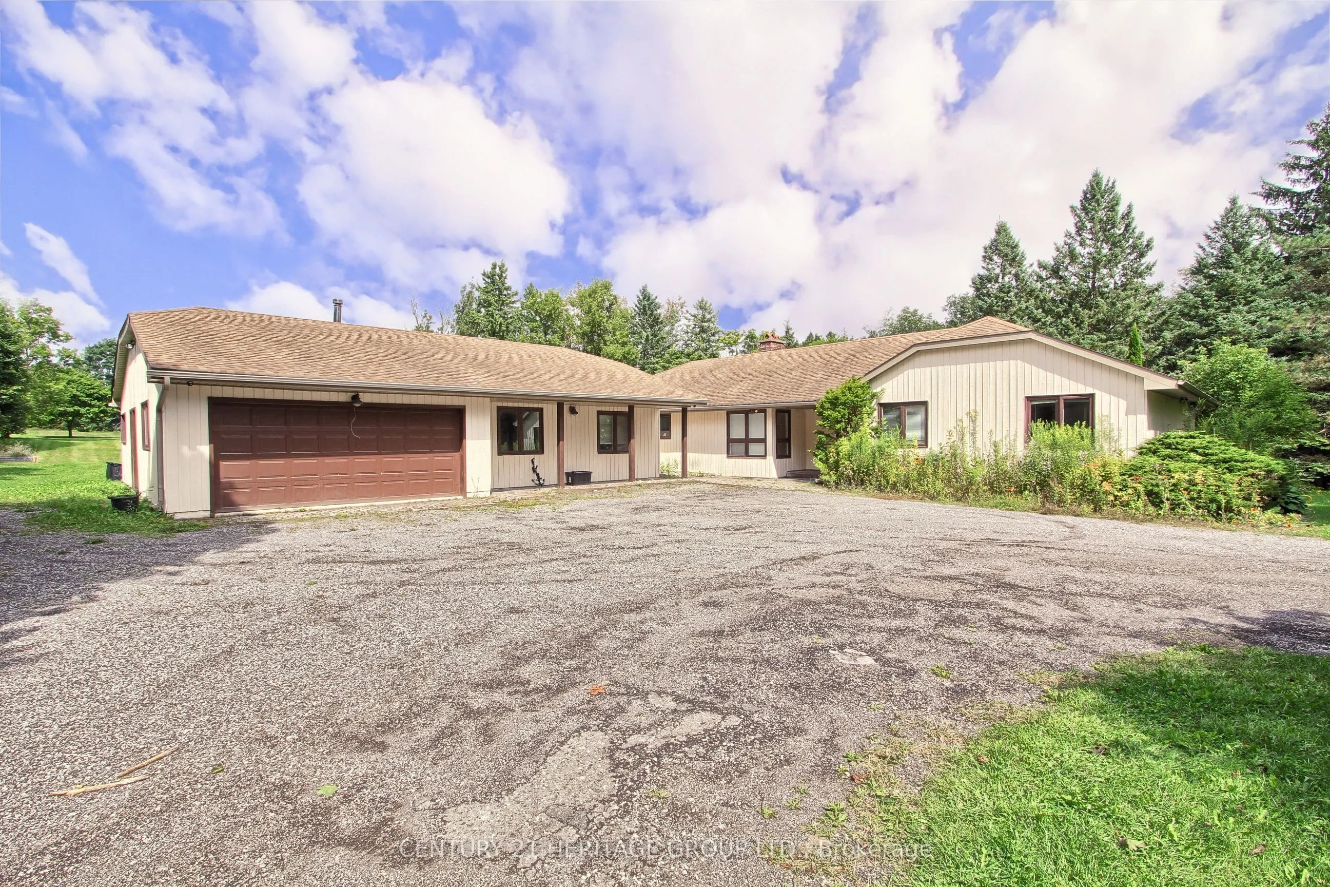 7670 19th Side Road, ON L0G 1T0