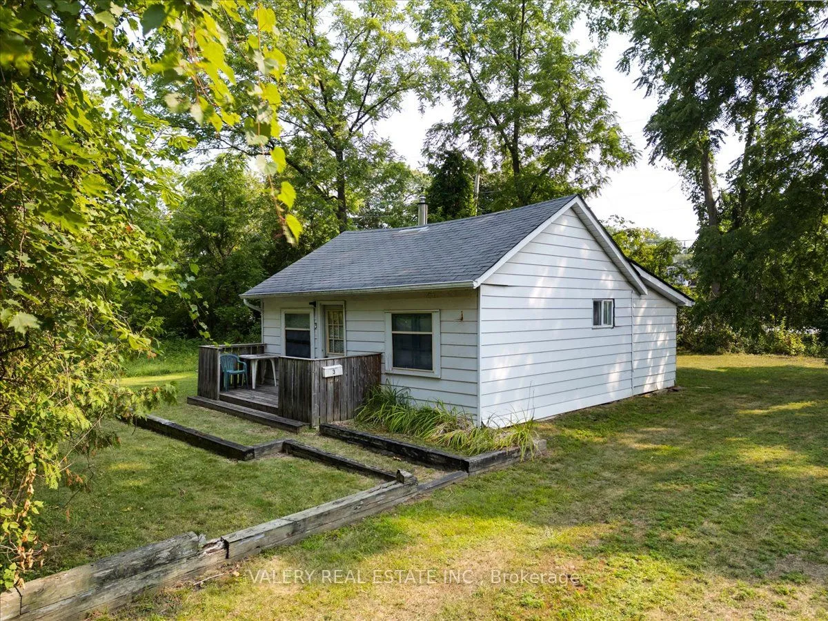 3 Metropolitan Crescent, ON L4P 1V4