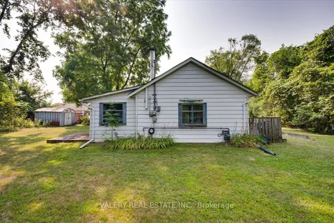 3 Metropolitan Crescent, ON L4P 1V4