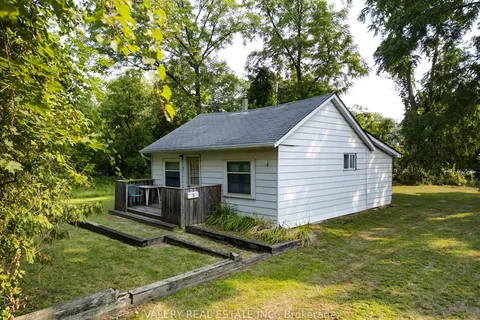 3 Metropolitan Crescent, ON L4P 1V4