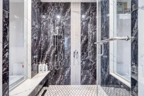 7 Trumpour Court, ON L3R 2L4