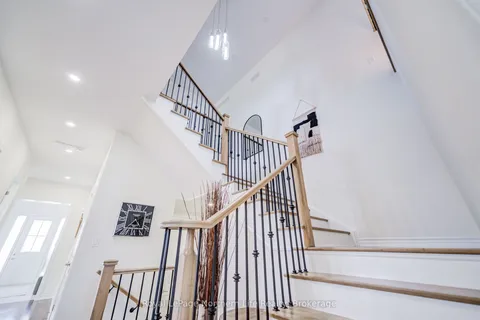 259 Danny Wheeler Boulevard, ON L4P 0J9