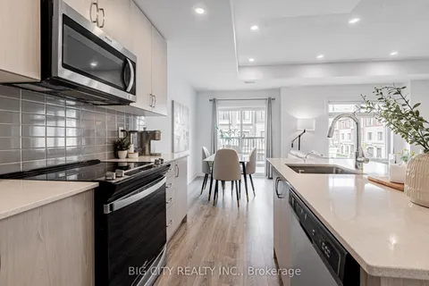 27 Canton Lane, ON L4A 4W8