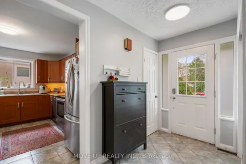 785 Pam Crescent, ON L3Y 5B7