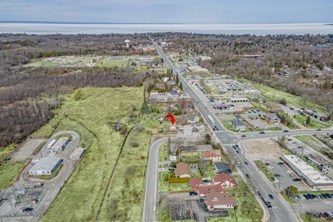 173&77 High Street, ON L0R 1E0