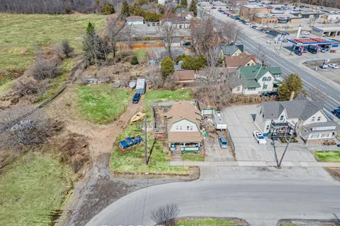 173&77 High Street, ON L0R 1E0