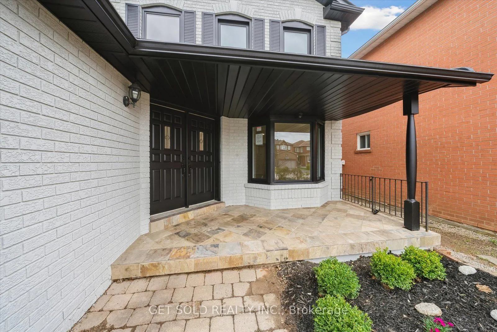 27 Edenbridge Drive, ON L4J 7V1