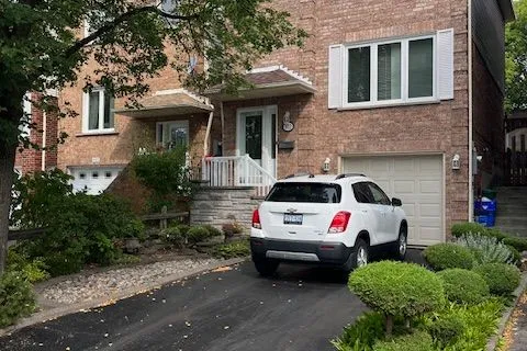 102 Swinton Crescent, ON L4J 3V5
