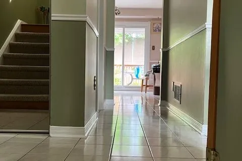 102 Swinton Crescent, ON L4J 3V5