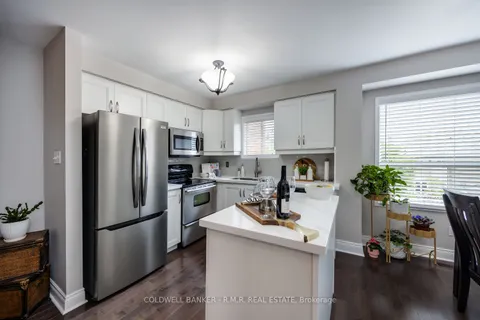 32 Mugford Road, ON L4G 7H5