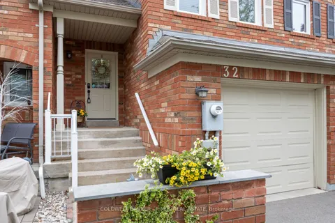 32 Mugford Road, ON L4G 7H5