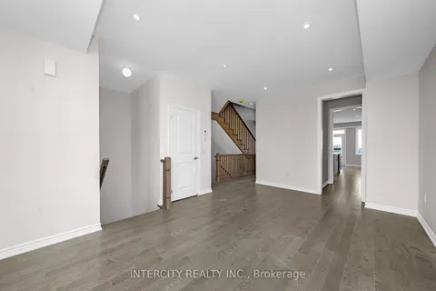 83 Puisaya Drive, ON L4E 1A2