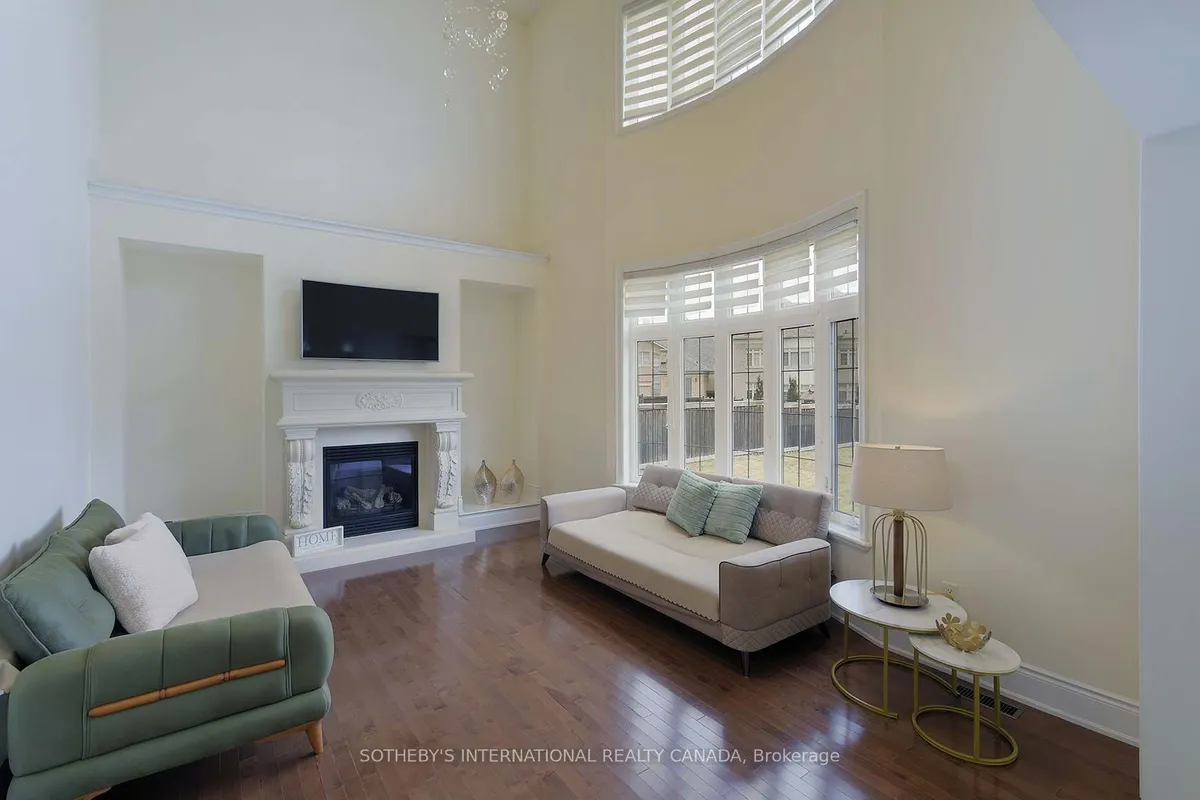 381 Poetry Drive, ON L4L 8L1