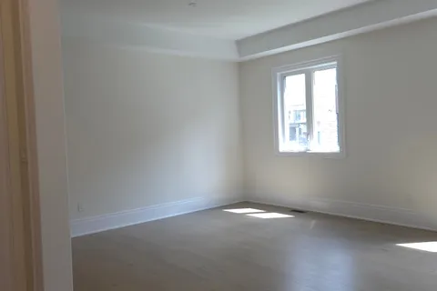 10 Adario Crescent, ON L3L 0G3