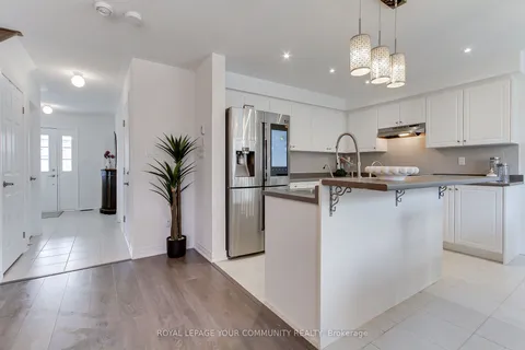 16 Tomporowski Trail, ON L9R 0T9