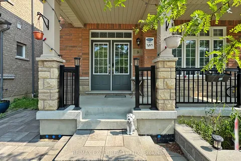 9 Sunnyside Hill Road, ON L6B 0X4