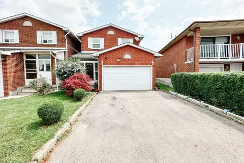 29 Cog Hill Drive, ON L4K 1M6
