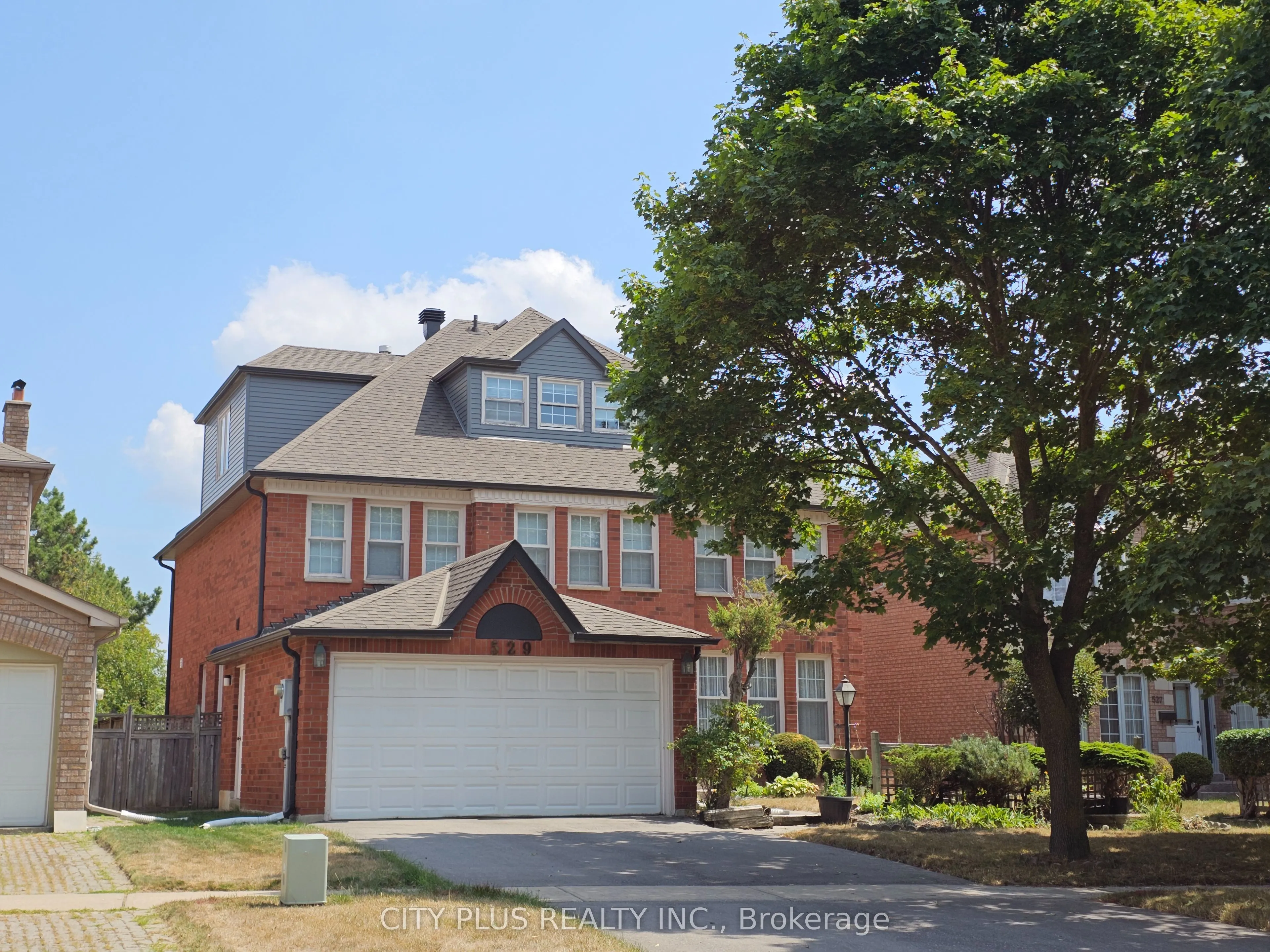 529 Village Parkway, ON L3R 9N2