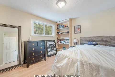 25 Algonquin Crescent, ON L4G 3E6