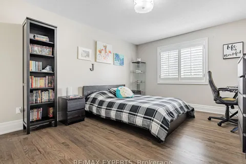 215 Thomson Creek Boulevard, ON L4H 1H1