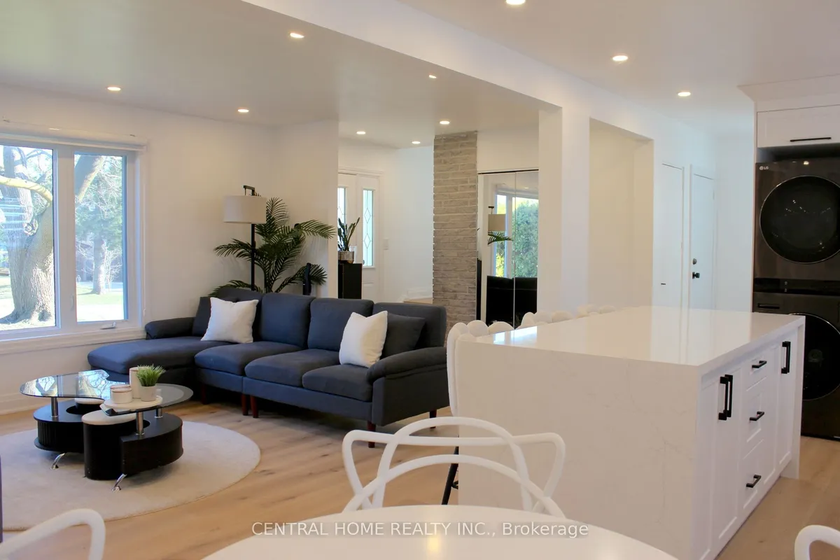 755 Botany Hill Crescent, ON L3Y 3A7