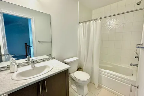 11770 10th Line, ON L4A 5G2