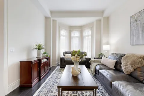 80 Annsleywood Court, ON L4H 4G6