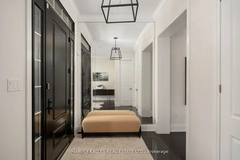 4 Larkin Avenue, ON L7B 0N8