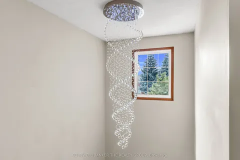 15 Cog Hill Drive, ON L4K 1M6