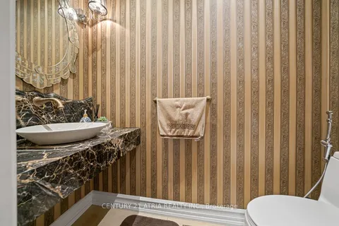 33 Autumn Way, ON L4G 4P2