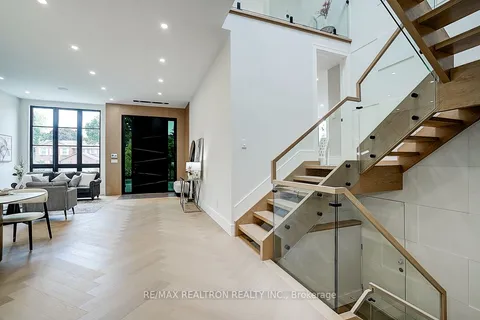 202 Carlton Road, ON L3R 3L8