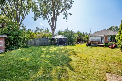 1557 Houston Avenue, ON L9S 4M6