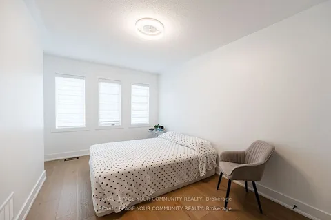 54 Frederick Taylor Way, ON L0G 1M0