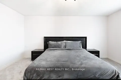 31 Frederick Taylor Way, ON L0G 1M0