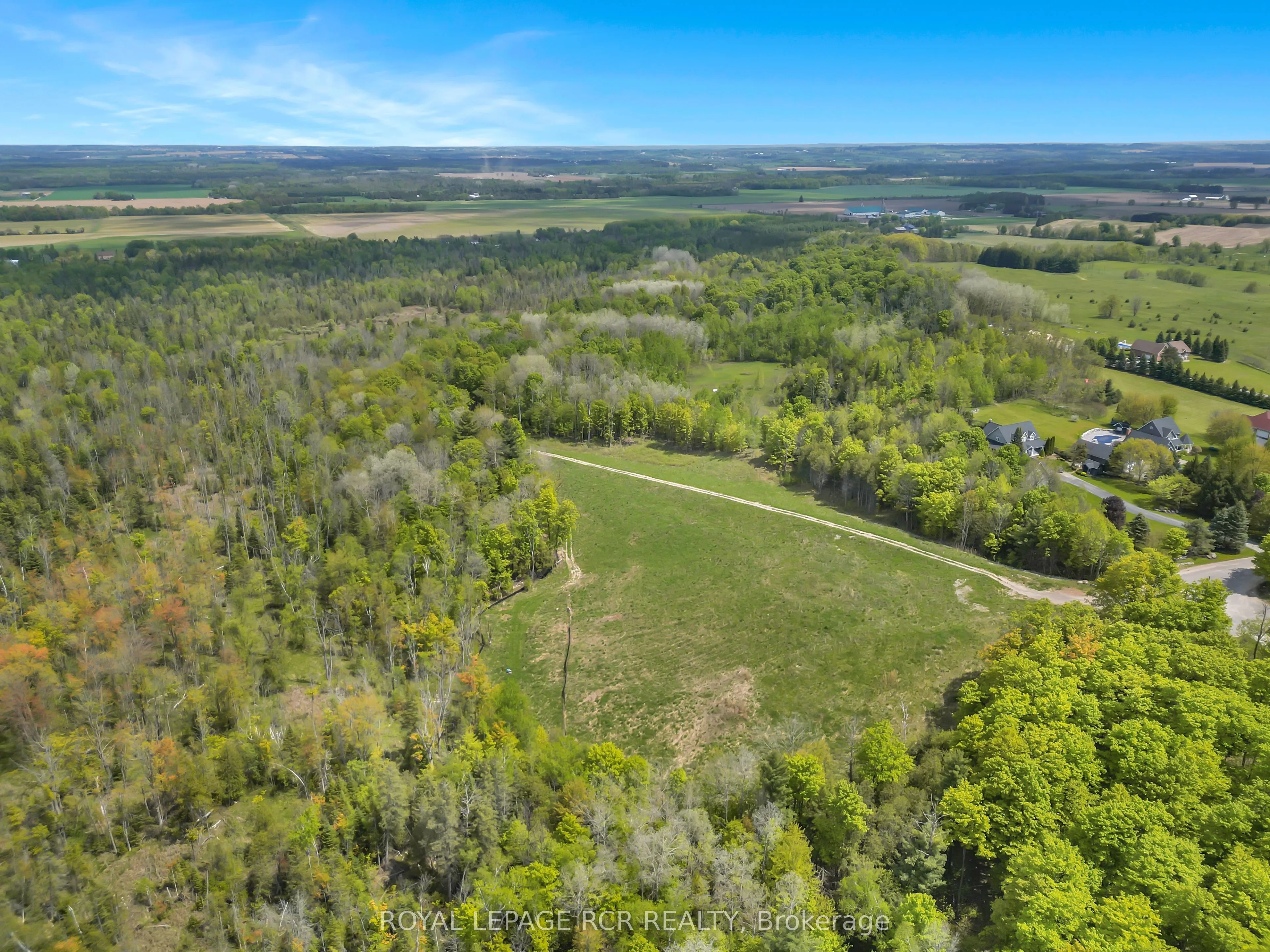 6651 3rd Line, ON L9R 1V2