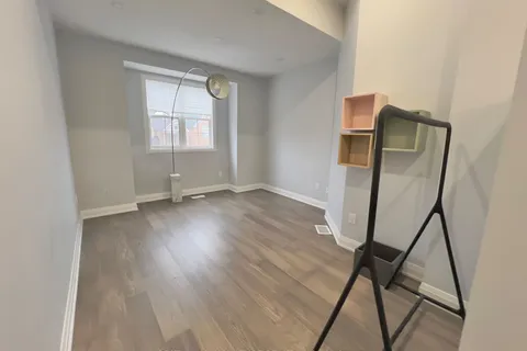 103 Antique Drive, ON L4E 4G3