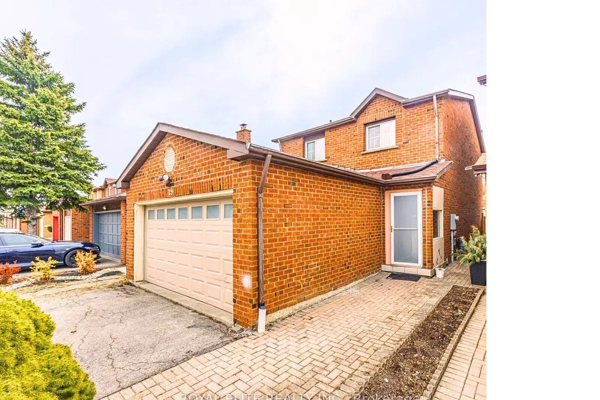 29 Ashmore Crescent, ON L3R 6T8