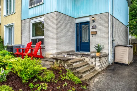 746 Elgin Street, ON L3Y 3B8