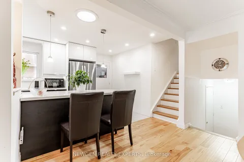 80 Sherwood Forest Drive, ON L3P 1R1