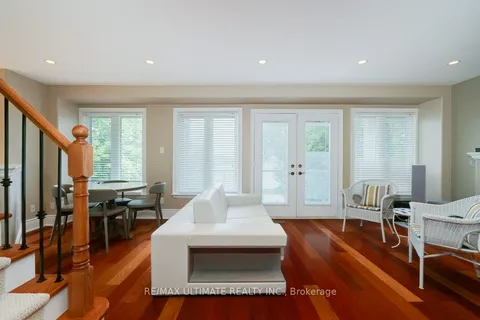 5737 Lakeshore Road, ON L4A 7X3