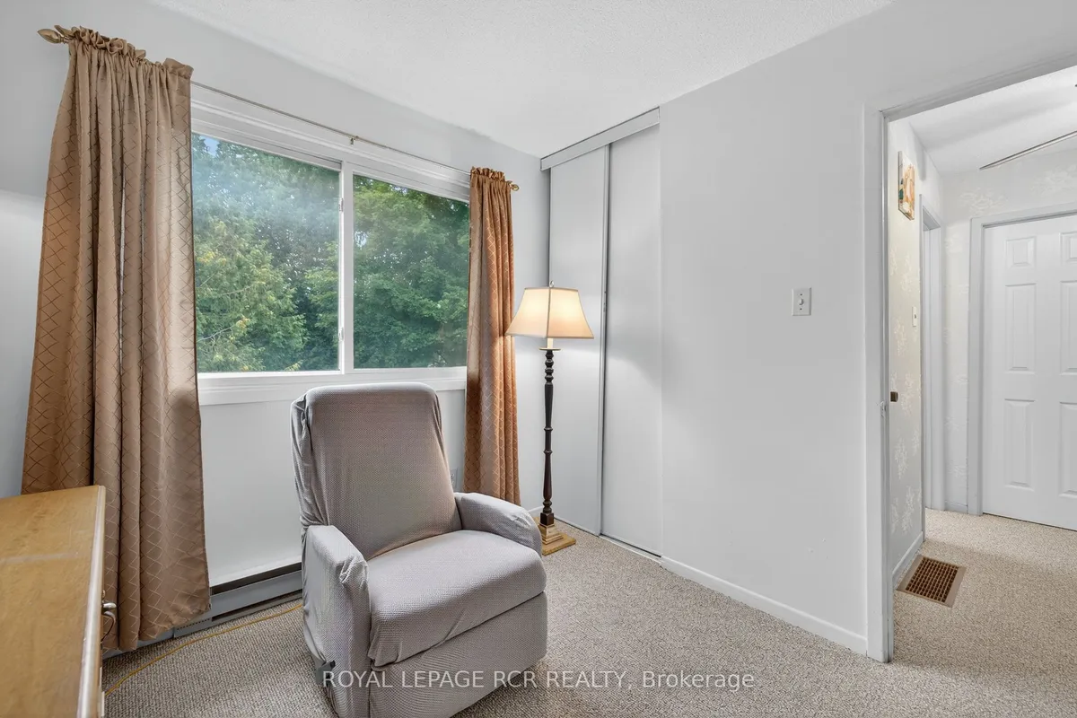 856 Magnolia Avenue, ON L3Y 3C7