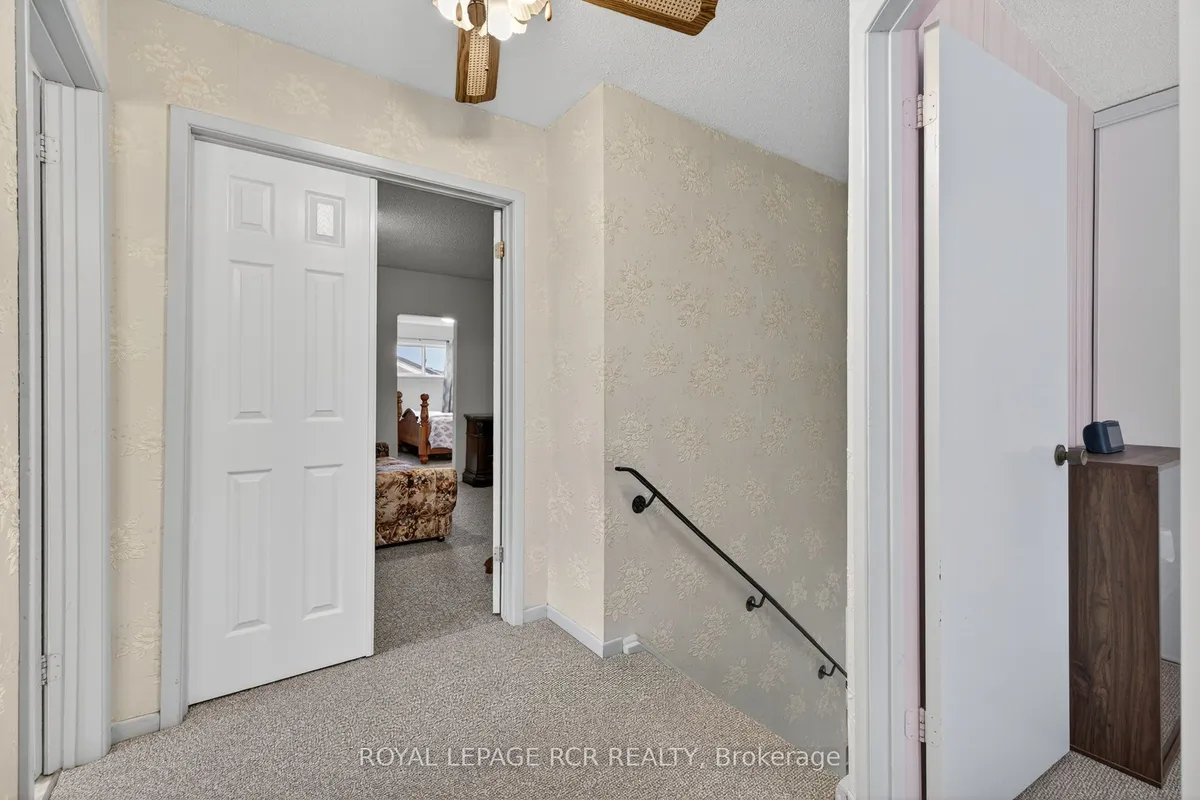 856 Magnolia Avenue, ON L3Y 3C7