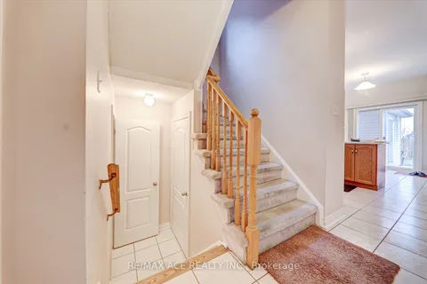 21 Summerlea Street, ON L3S 4H6