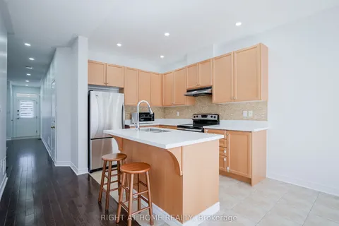 74 Amos Lehman Way, ON L4A 0L3