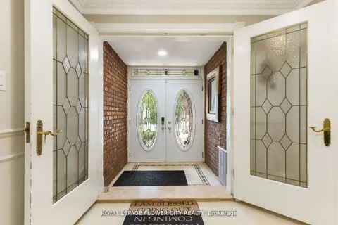 15 Thistle Ridge Drive, ON L2L 3K3