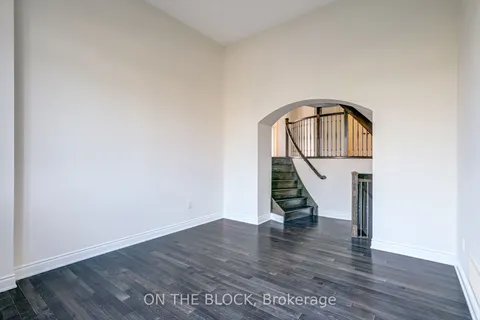 24 Whitewood Drive, ON L4A 1R9