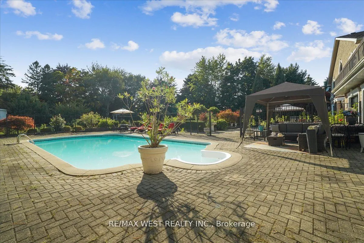 190 Sandys Drive, ON L4L 3E3